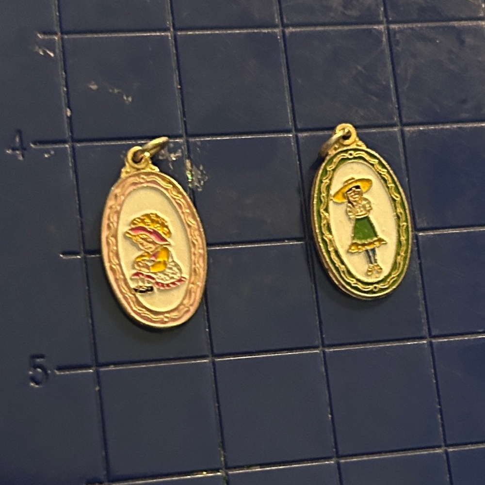 2 RARE Vintage HOLLY HOBBIE Pendant Charms Strawberry Shortcake Lemon Meringue